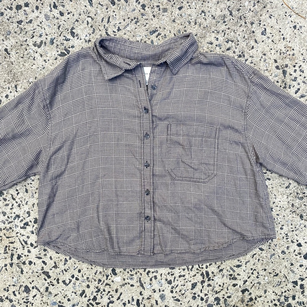 American Eagle cropped flannel